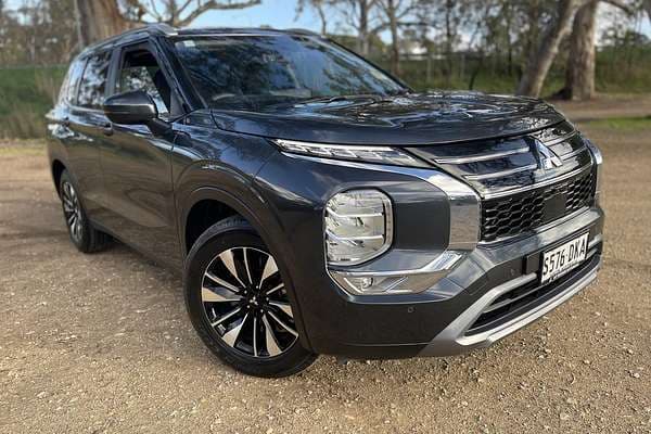 2025 Mitsubishi Outlander